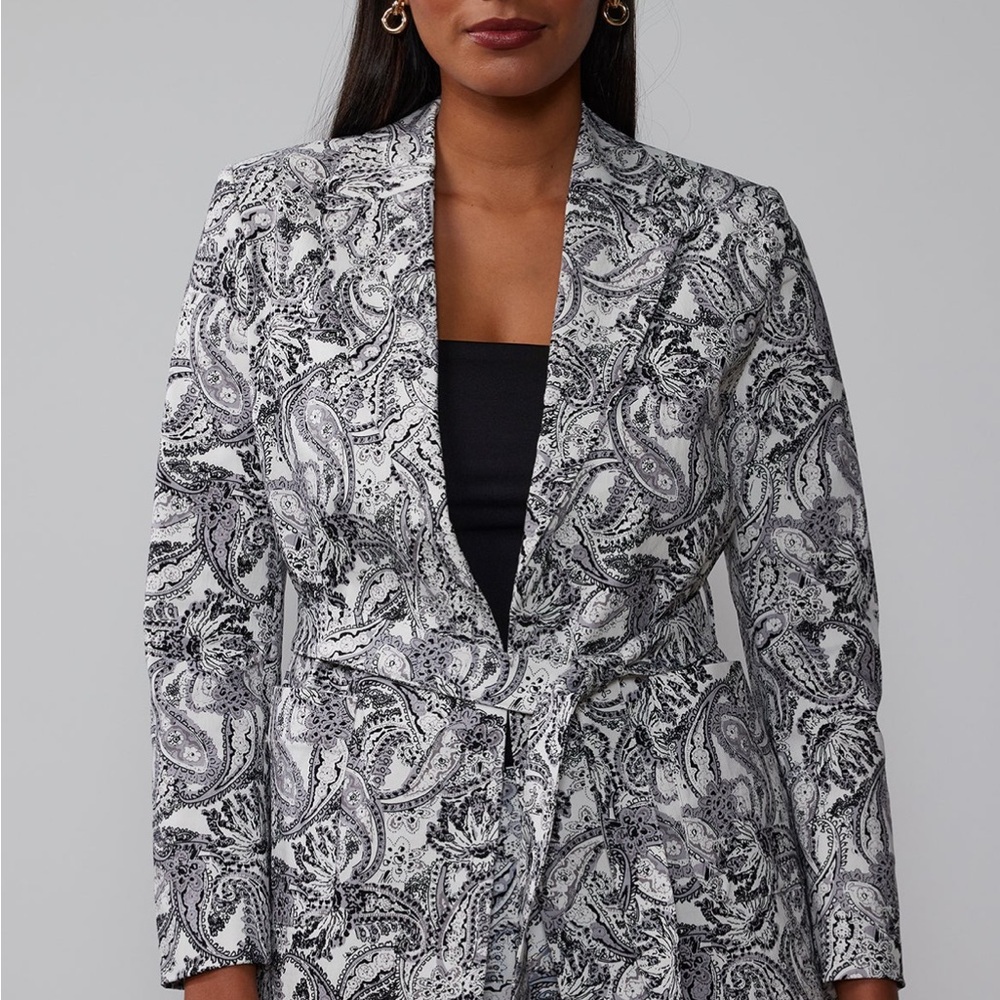 New York & Company Black and White Floral Blazer with Tailored Fit.